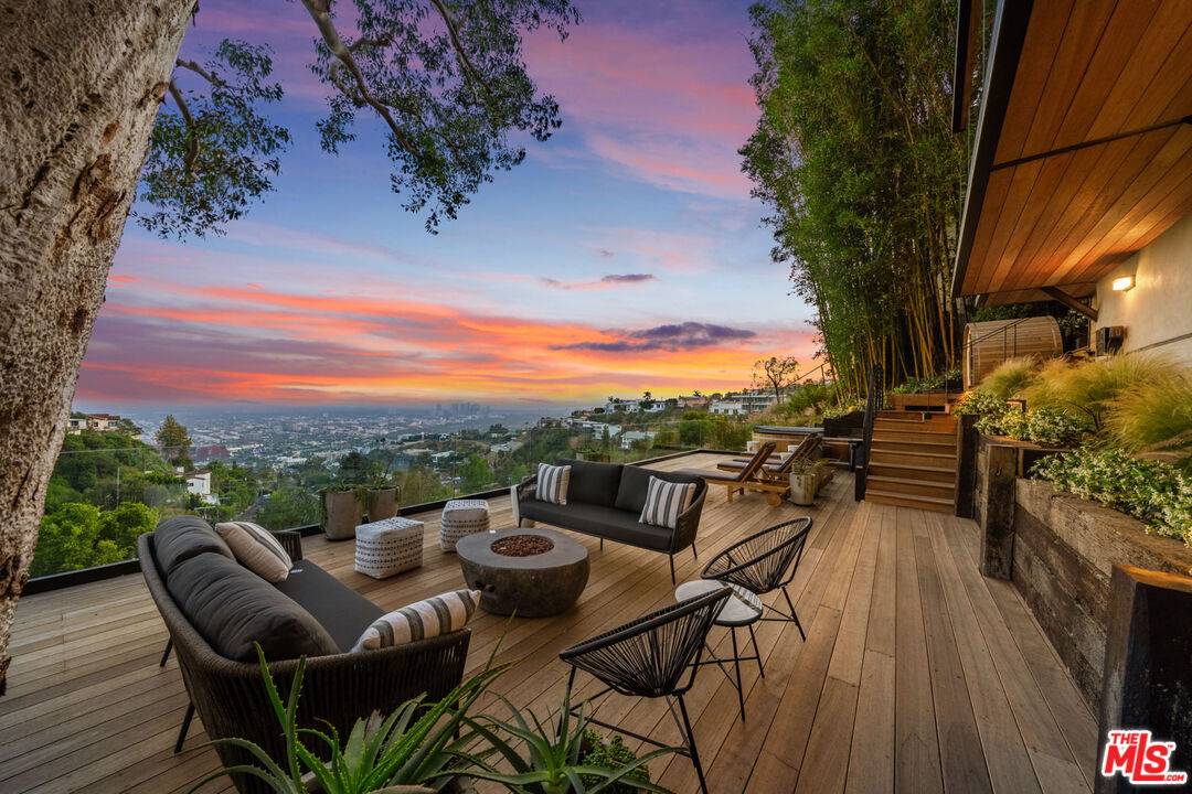 8800   Hollywood Blvd 4BR Sunset Strip La