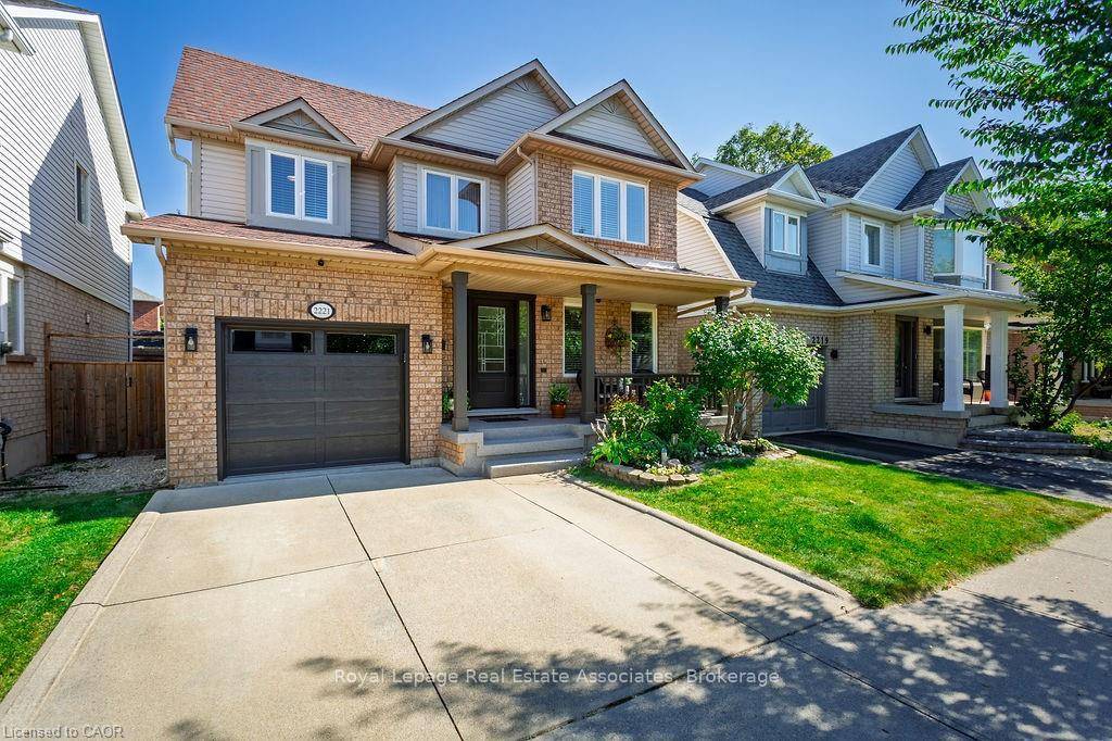 Welcome to this well kept detached home nestled in the highly sought after Orchard community !