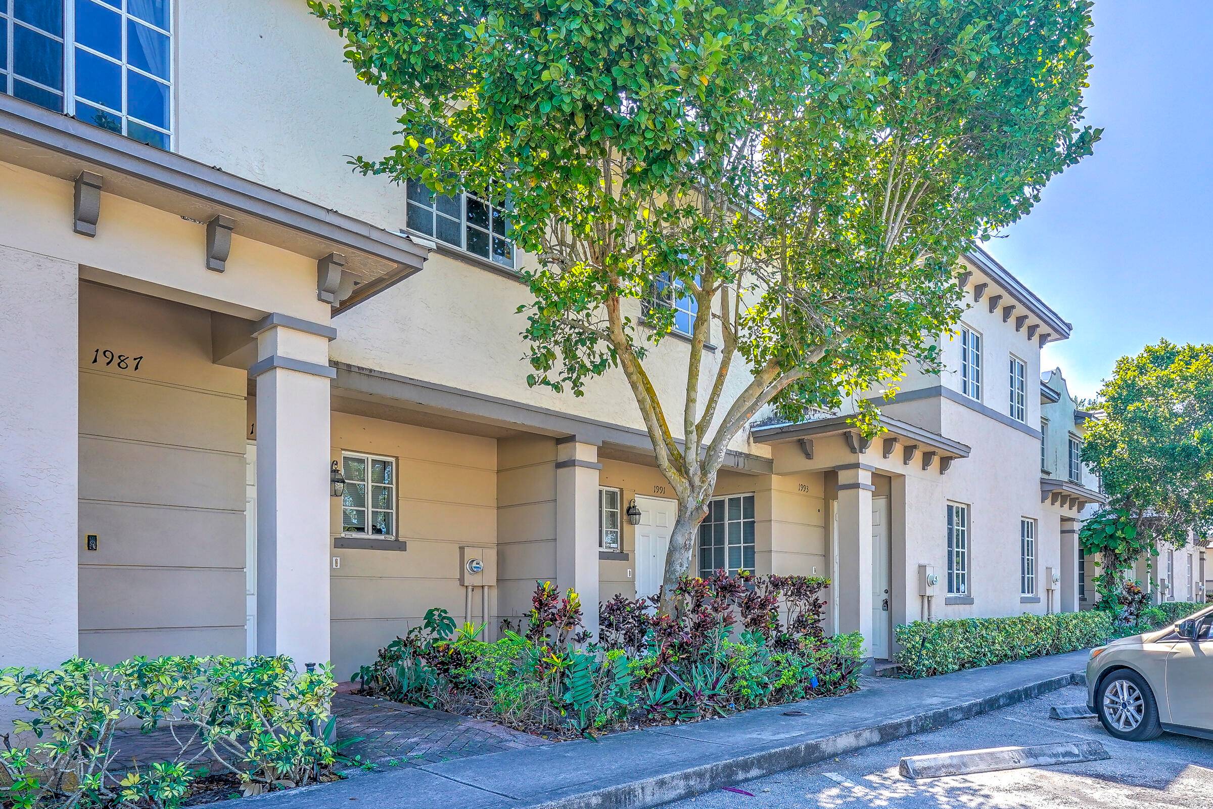 Charming 3 Bedroom Condo in a Prime Location Gated Community with Resort Style Amenities !
