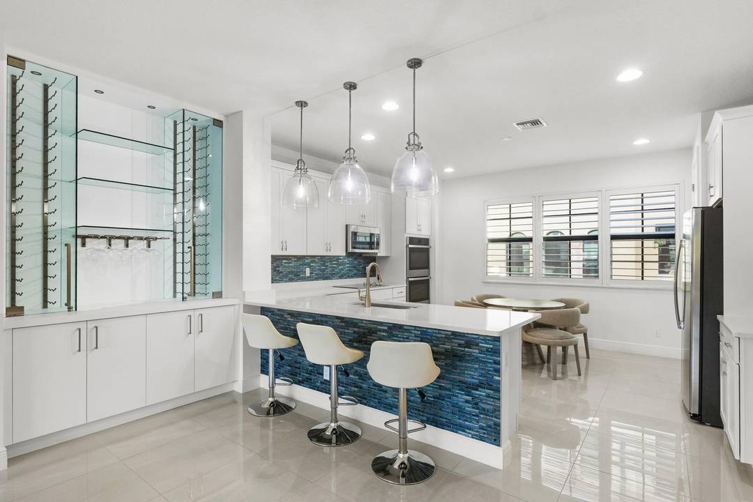 WATERFRONT COMMUNITY ! Experience intracoastal living at its finest in this beautiful one of a kind waterfront townhome community with PRIVATE MARINA boat slips available for rent for up to ...