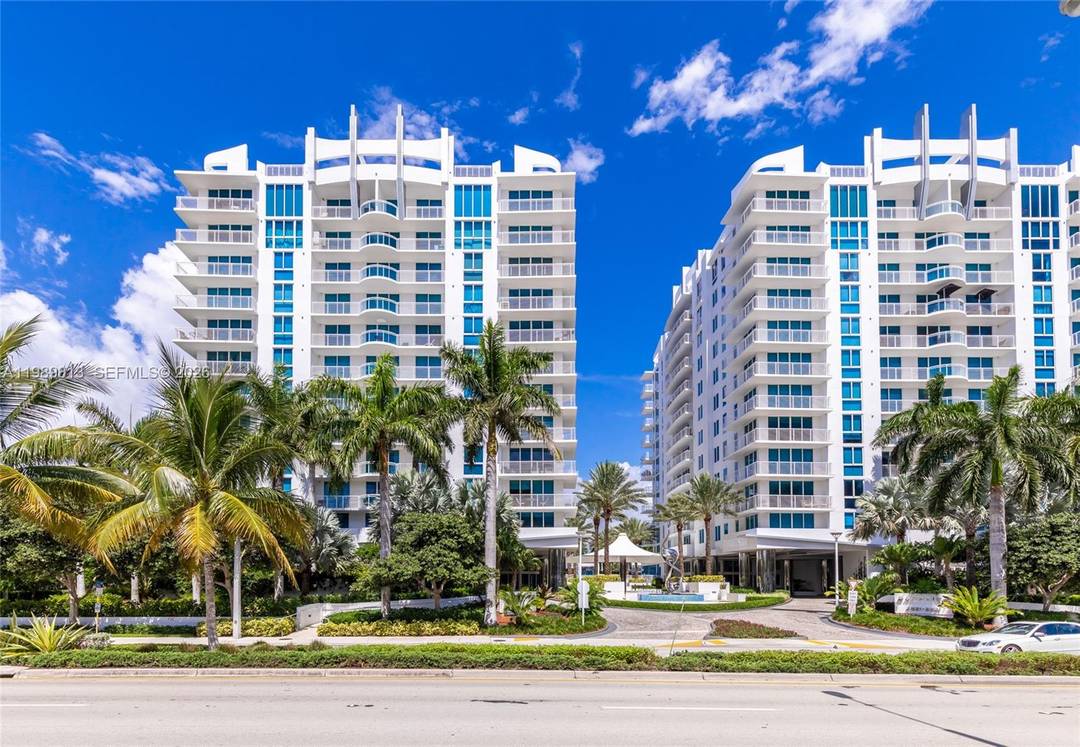Unit 806 at 2821 North Ocean Blvd is now available for sale in the prestigious Sapphire, offering an extraordinary opportunity to own a slice of modern luxury in Fort Lauderdale.