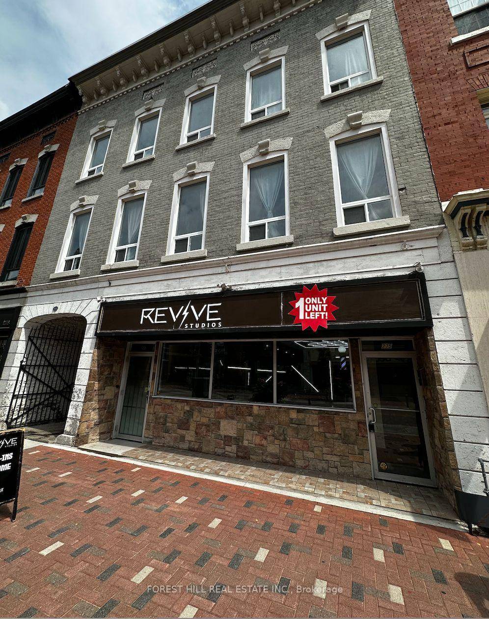 Tastefully Renovated Live Work Studio Outfitted With A Kitchenette amp ; 3 Piece Bathroom.