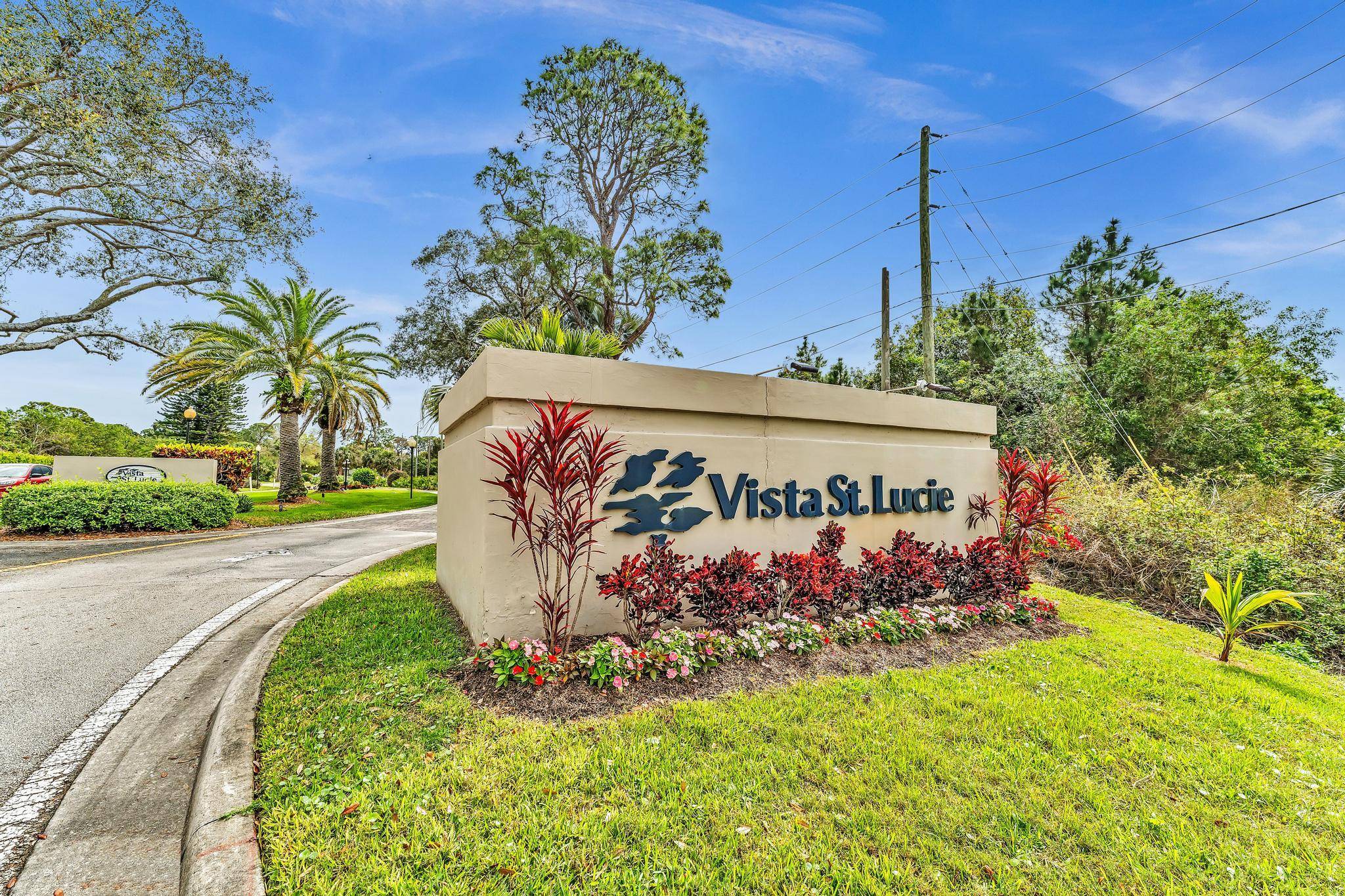 This 55 Community featuring 2 Bedroom, 2 Bath condominium unit located on the second level.