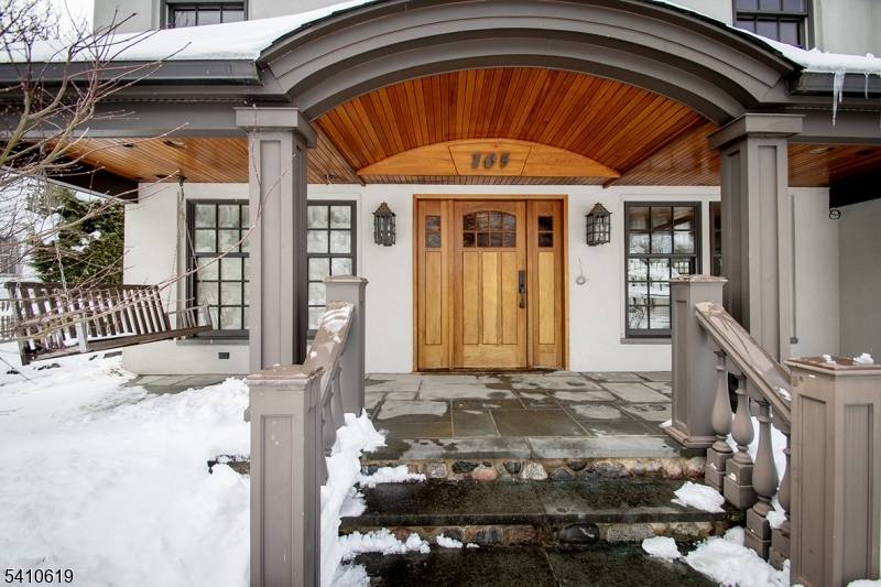 Unique opportunity for the creative homebuyer.