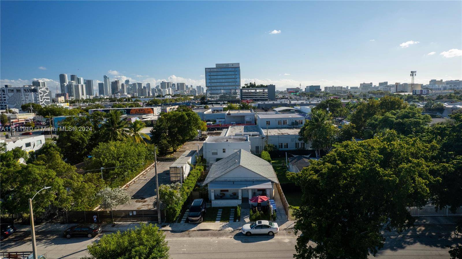 Front Building is single family house leased M2M Back Building is a two story four plex with each having 1 bedroom 1 bath tenant pays own electric.