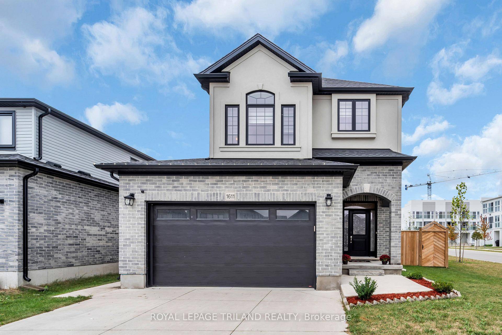Welcome to 1611 Dylan Street a beautifully maintained, 2021 built corner lot home in one of London's most desirable neighbourhoods !