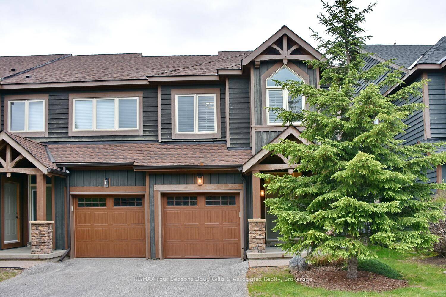Don't miss this opportunity to own a beautifully maintained townhouse in the highly desirable Tanglewood community perfect as a full time residence or a year round getaway in Ontario's renowned ...