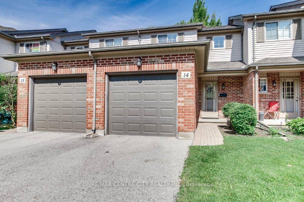 Here's your chance to own a condo in a prime location !