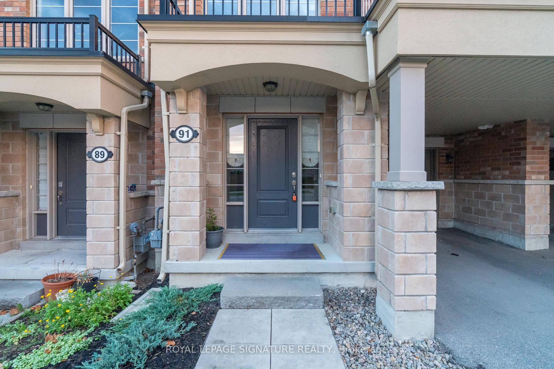 Executive Townhouse in Prestigious Westhaven Perfect for A Tenants Experience elevated living in this beautifully upgraded executive townhouse, ideally located in the coveted Westhaven community.