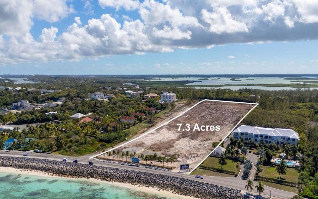 OCEANFRONT PARCEL Land New-Providence