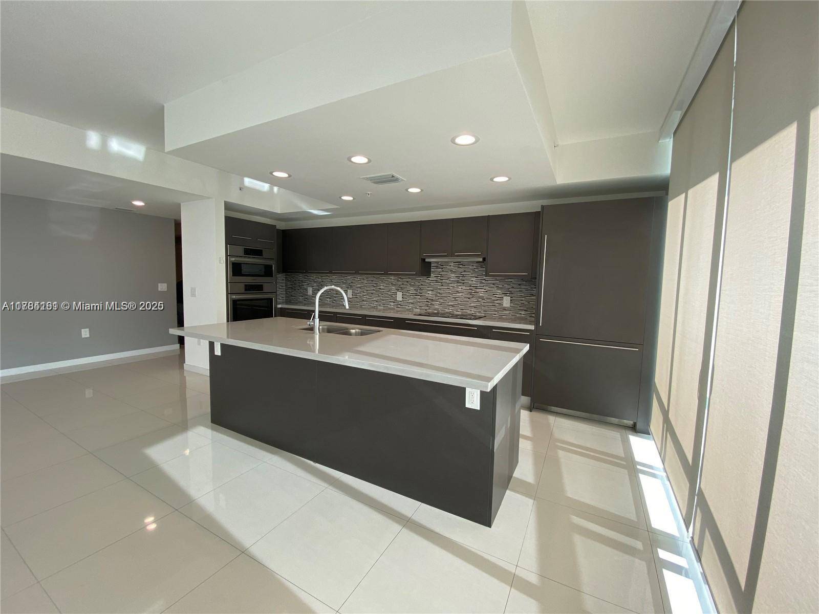 Stunning 3Bed 3Bath Corner Unit in Doral s Most Modern and Sought After Area.