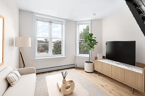 Charming Renovated 2BR 2BA with Loft in Historic Bed Stuy Townhouse Ready for a September 7th move in !