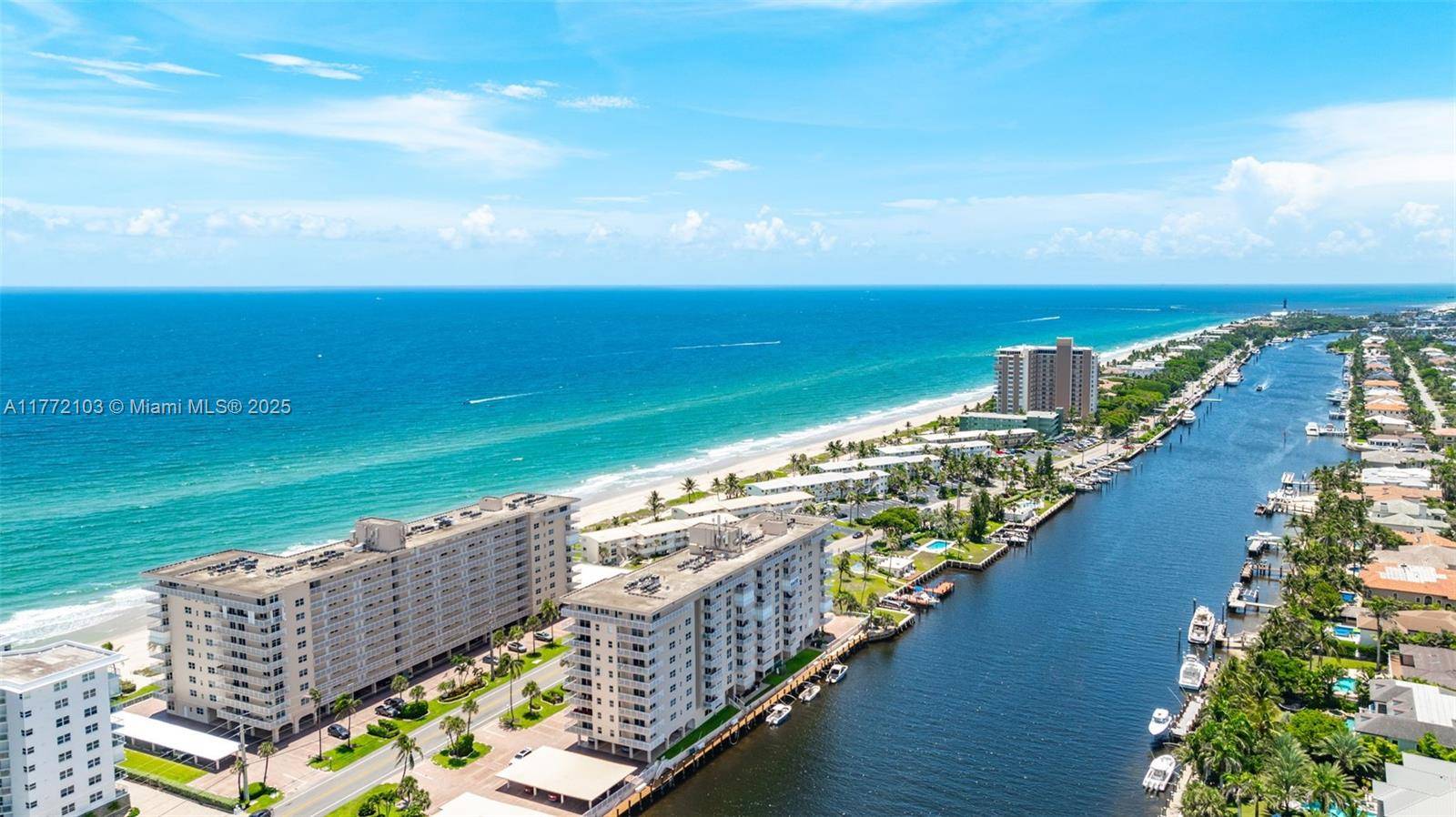 This beautifully kept Condo in Hillsboro Beach offers the ultimate waterfront lifestyle.