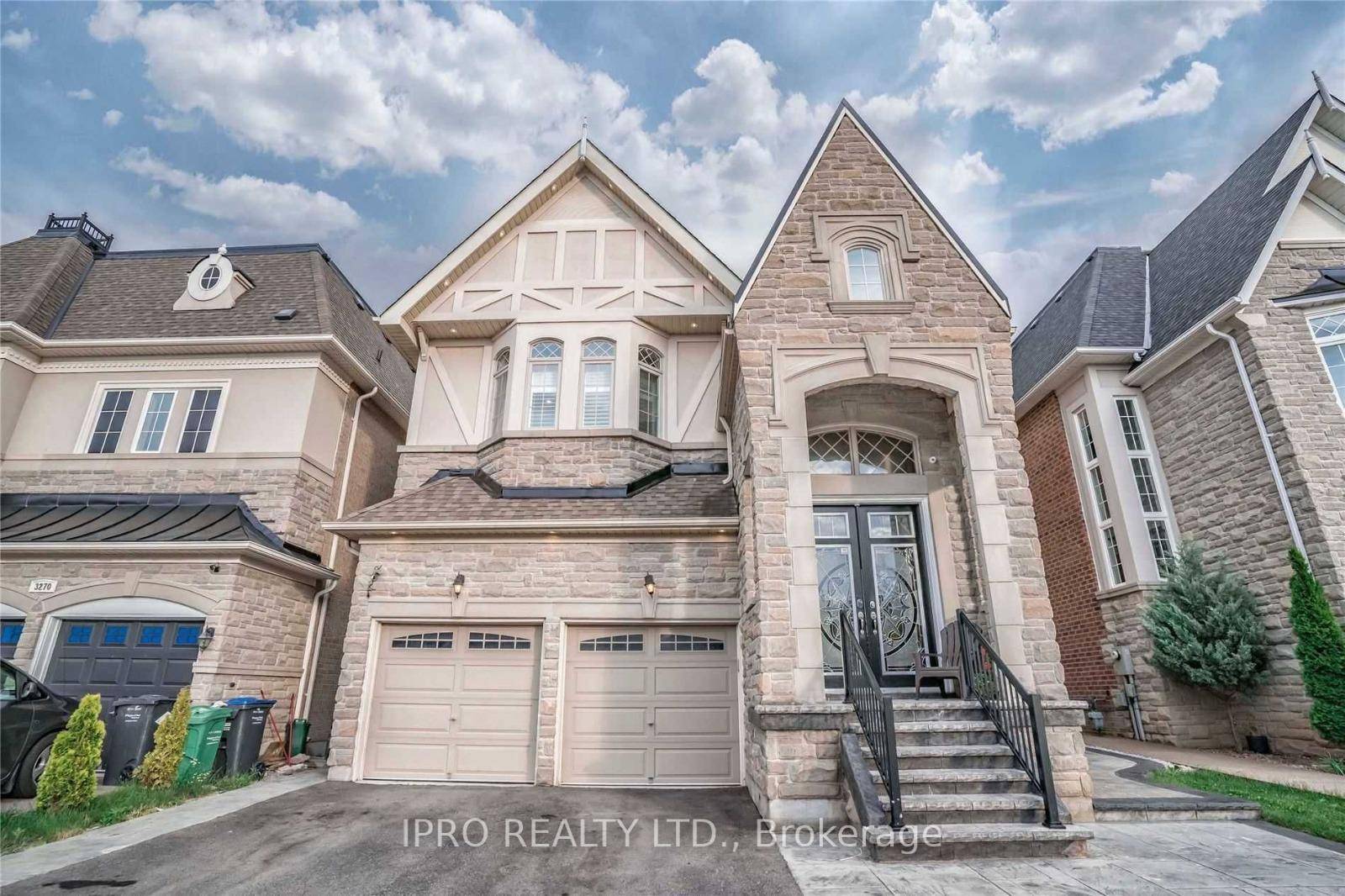 Welcome to this exceptional fully furnished 4 bedroom, 4 bathroom detached home in the prestigious Churchill Meadows community.