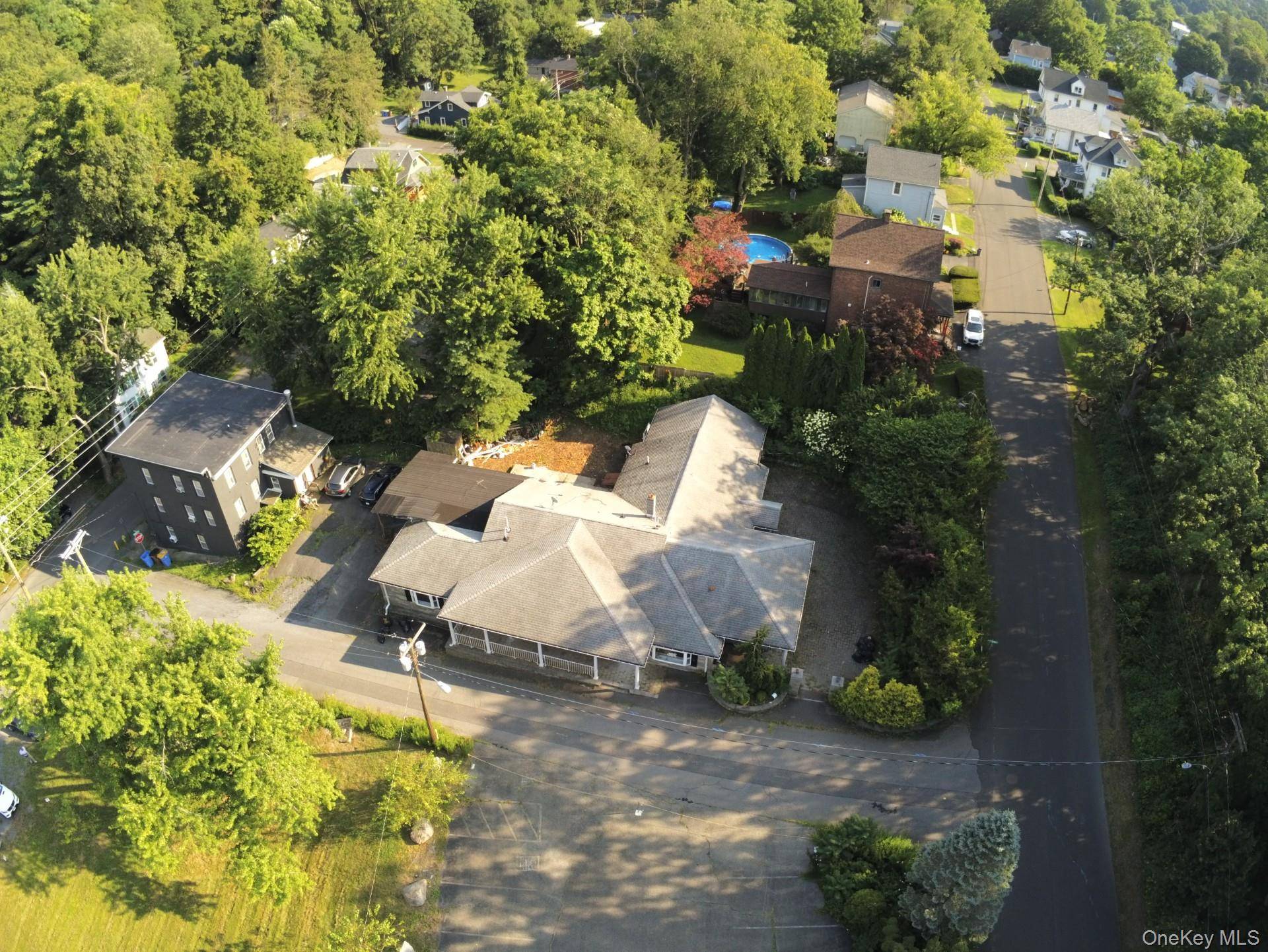 Investment Opportunity in Kingston, NY Two Family Property with Rental Income Potential Are you looking for a promising investment opportunity in Kingston ?