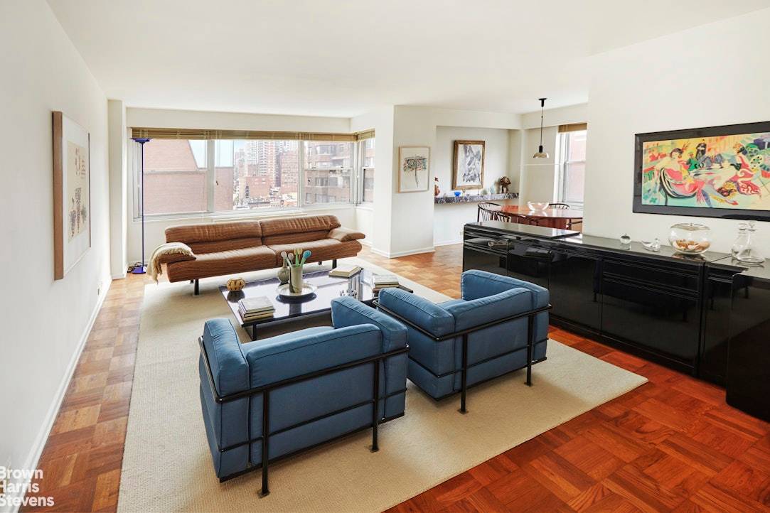Spacious And Sunny 2 Bedroom Home !