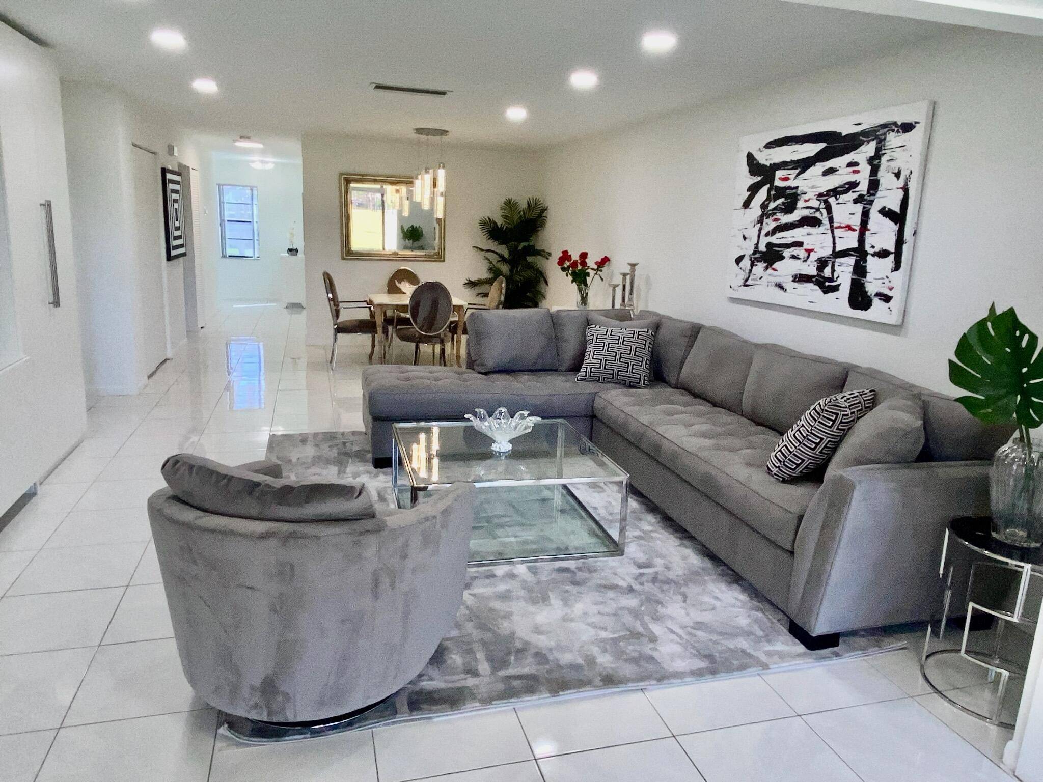 BEAUTIFUL BRIGHT FIRST FLOOR 2 2 VISTAS OF BOCA LAGO 55 COMMUNITY.