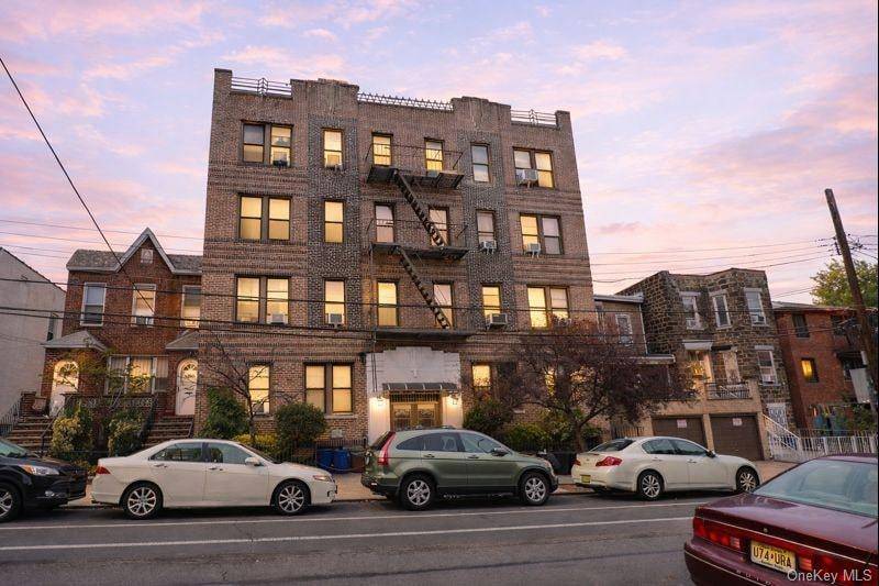 Exceptional Investment Opportunity in Prime Astoria !