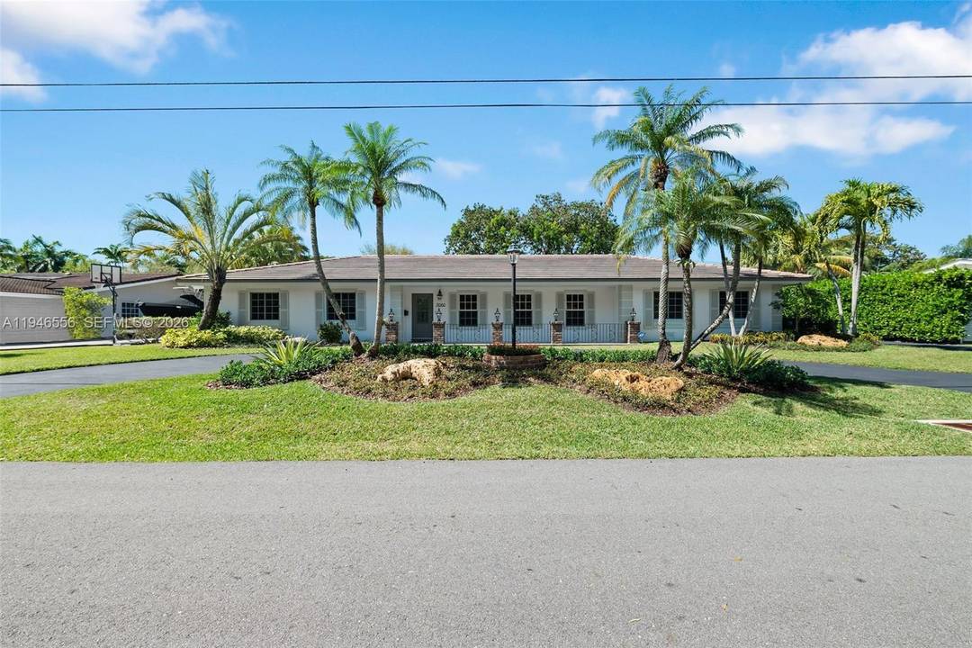 Located within the highly regarded Palmetto schools district and surrounded by Pinecrest s vibrant sense of community, this waterfront home offers more than just a residence it s a sophisticated, ...