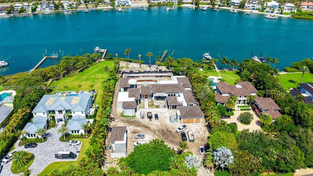 Set on over 1. 6 acres on the desirable south end of Jupiter Island, this exceptional waterfront estate is being masterfully built by award winning Turtle Beach Construction.