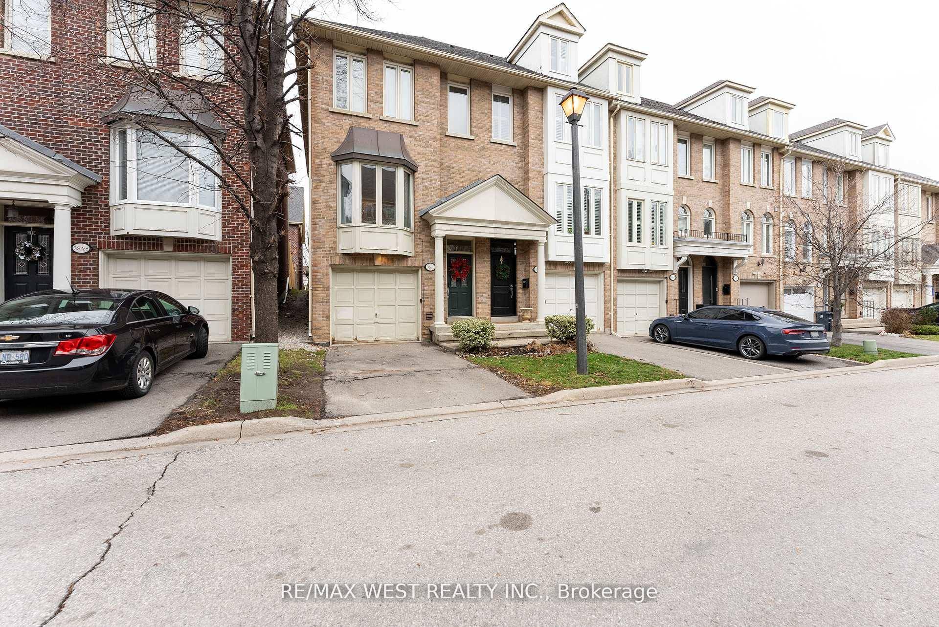 Gorgeous And Spacious Freehold Townhouse Nestled In The Highly Coveted Stonegate Neighborhood.