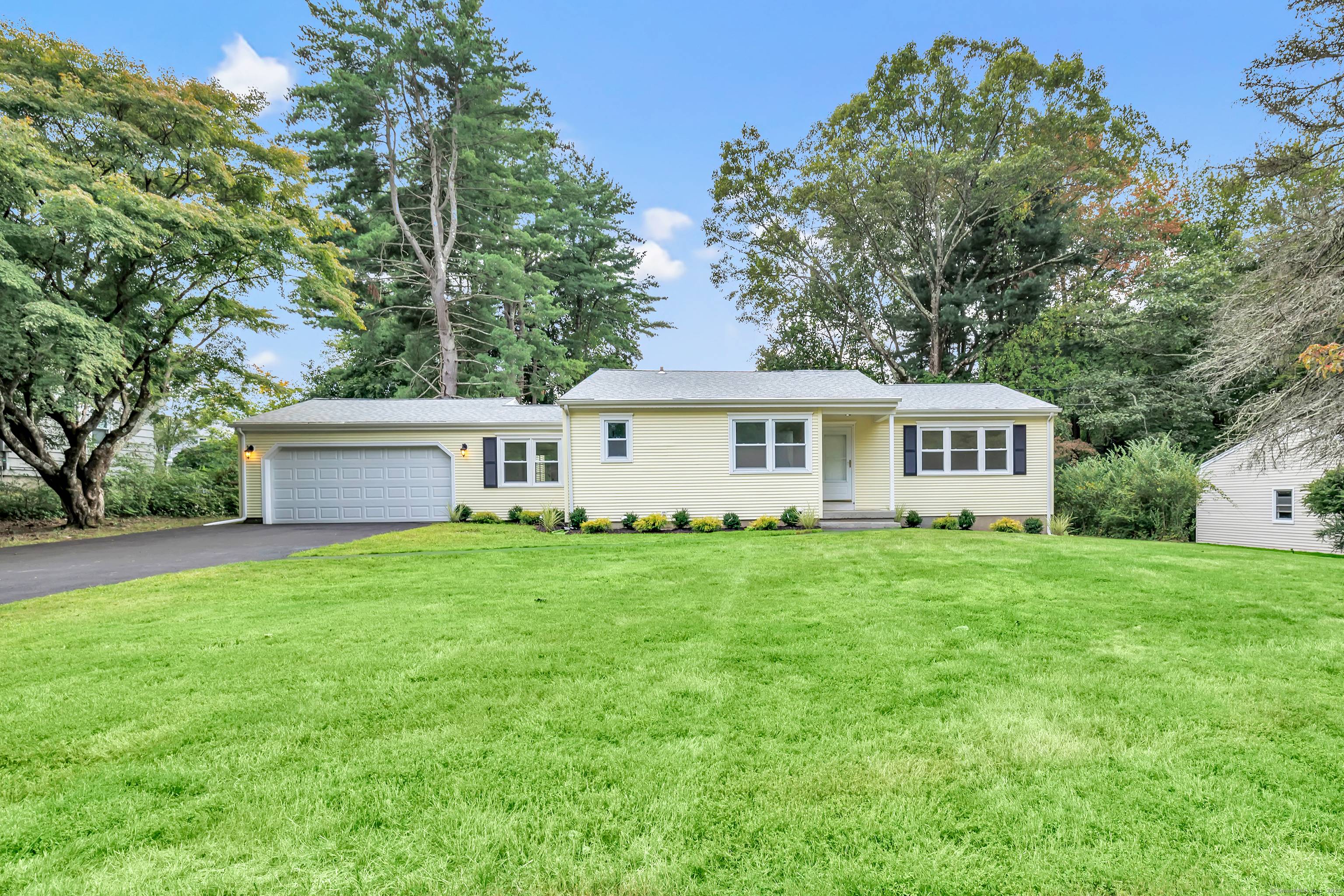 Come home to 275 Dayton Road and discover comfort and convenience in this completely remodeled ranch style home boasting 4 5 bedrooms and 3 well appointed bathrooms.