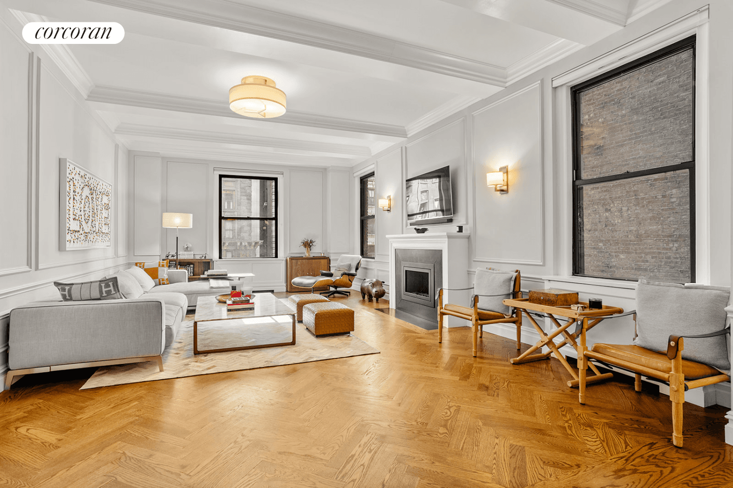 Introducing a sophisticated gem situated in the middle of Billionaires Row one block away from Central Park Residence 9A at 171 West 57th Street.