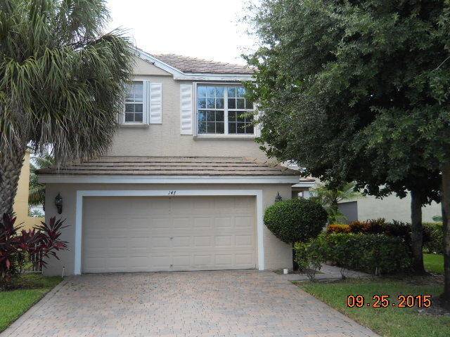 4 bed 2. 5 bath single family home near Southern and 441.