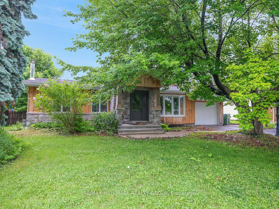 Welcome to this beautifully maintained bungalow in the heart of Fisher Heights, one of Nepean's most sought after neighbourhoods.