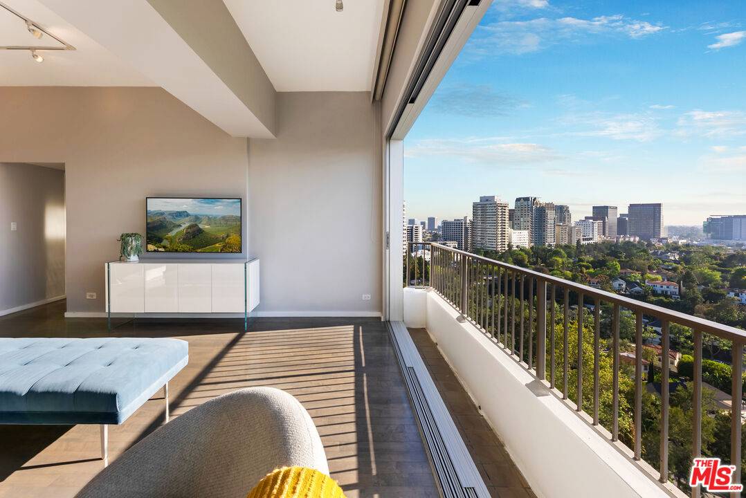 10501   Wilshire Blvd 2.0 Westwood LA