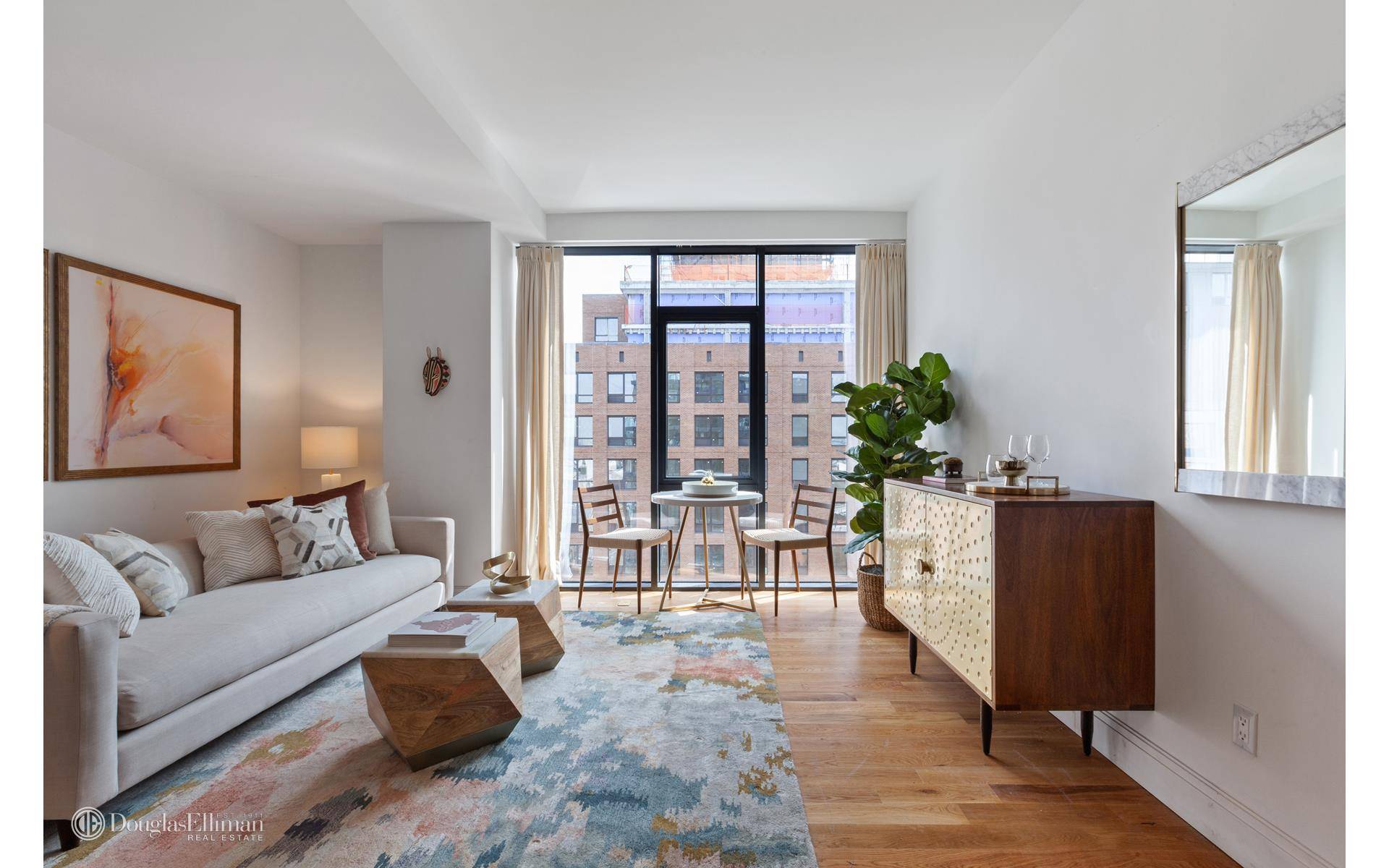 Introducing 554 Fourth Avenue, an extraordinary collection of 40 one and two bedroom residences set within a captivating, contemporary glass facade.