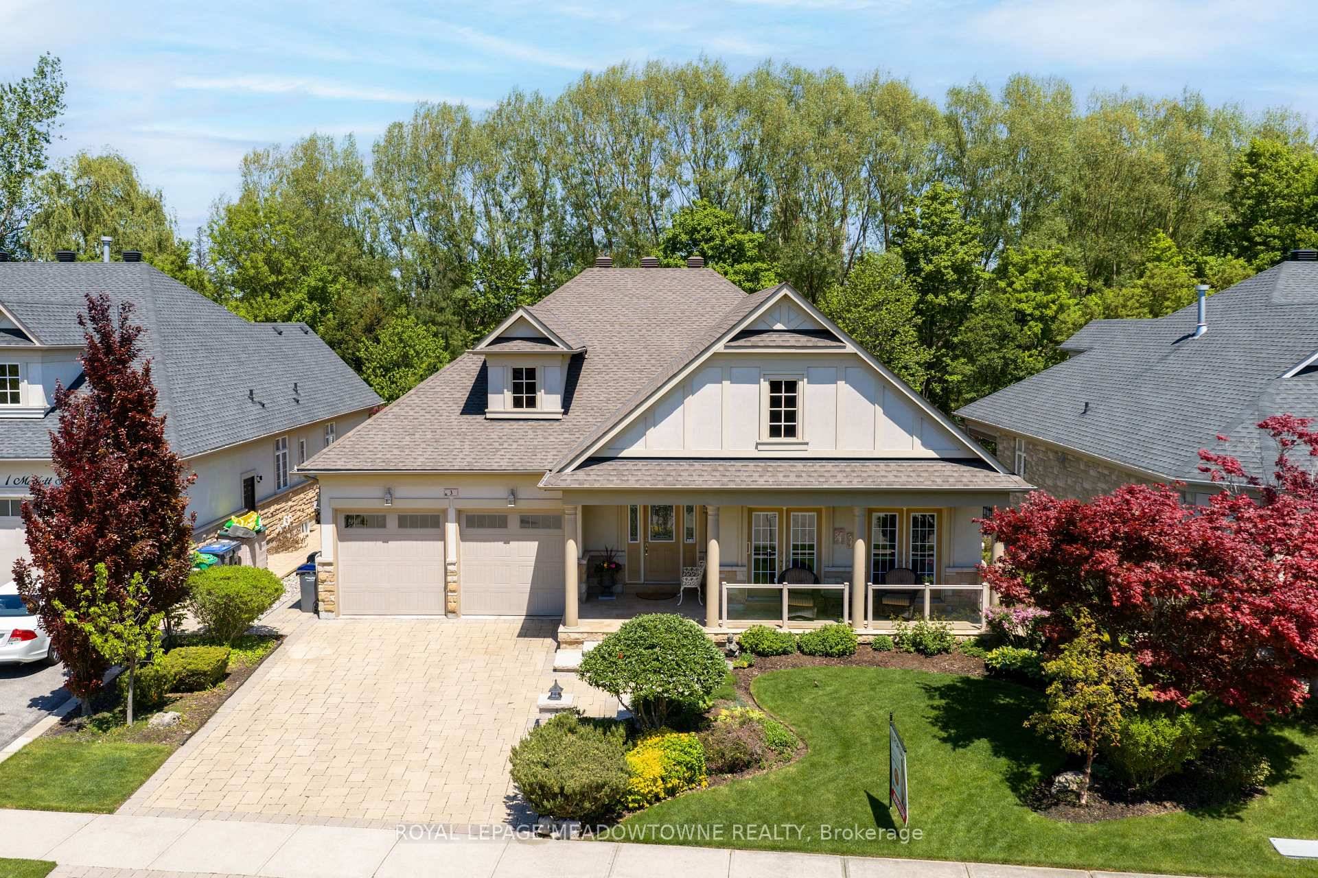 A Rare Opportunity in the Prestigious Streetsville Glen community, ideally located just off Mississauga Road, adjacent to historic Churchville Village, and moments from Highways 401 and 407.