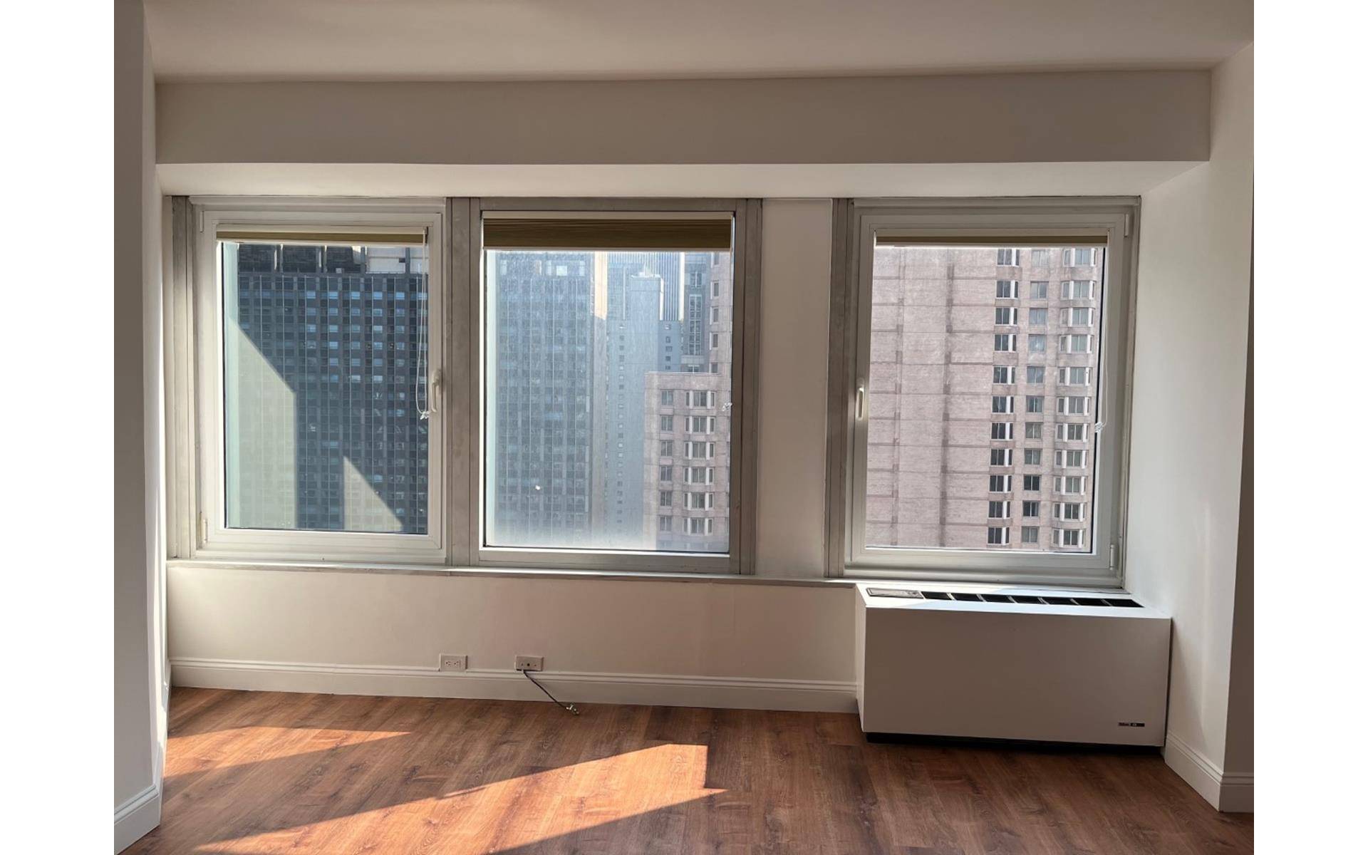 This perfect 1 Bedroom Apartment is located in the heart of Midtown Manhattan at the CitySpire Condominium.