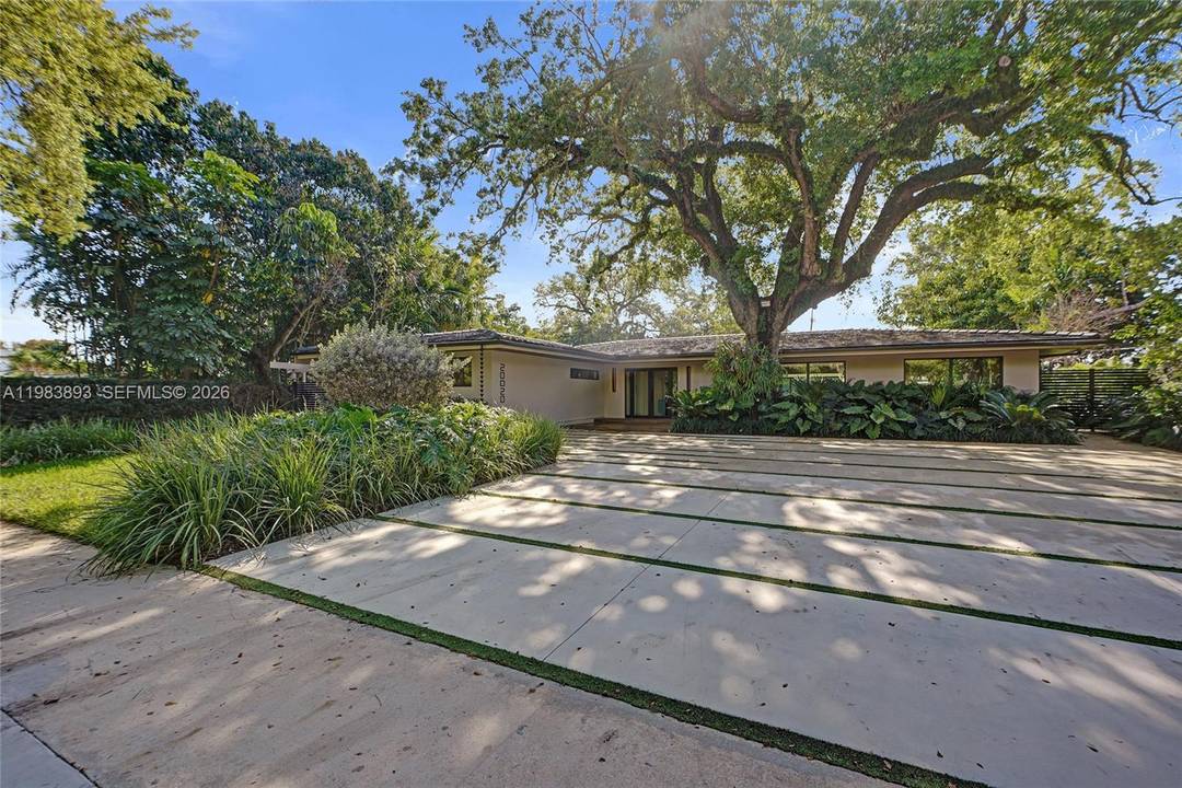 Stunningly updated 6 bedroom, 6.