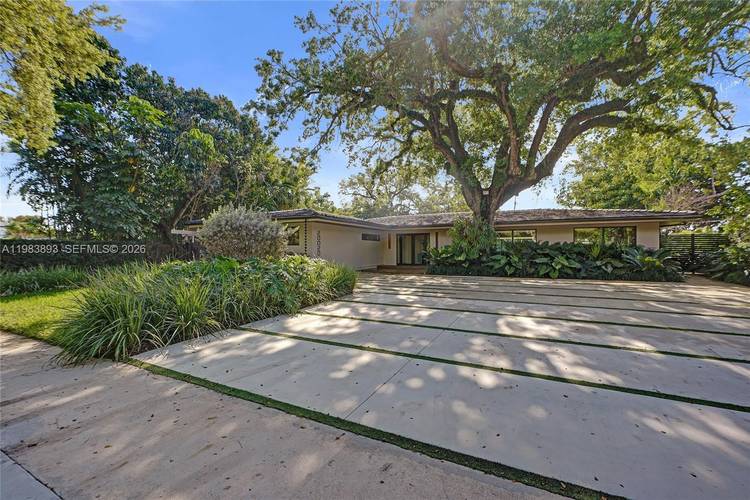 BEST HOUSE IN OAK FOREST 4, 100 sq ft l COMPLETED RENOVATION 6 bedroom, 6.