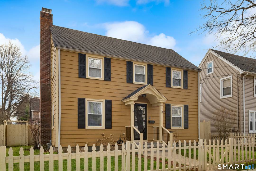 Charming Colonial in the desirable West Side of Bridgeport, just minutes from Fairfield and offering easy access to I95 and Route 8 ideal for commuters and everyday living !