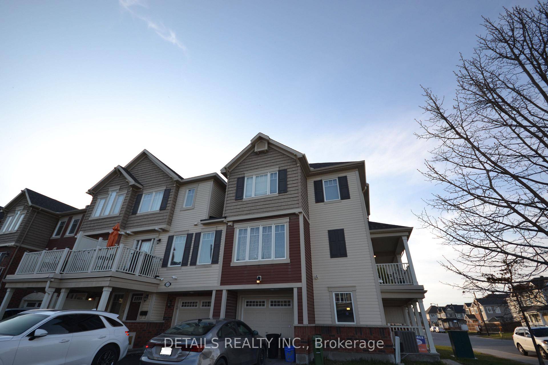 This remarkable END UNIT FREEHOLD townhome on a corner lot is filled with natural light.