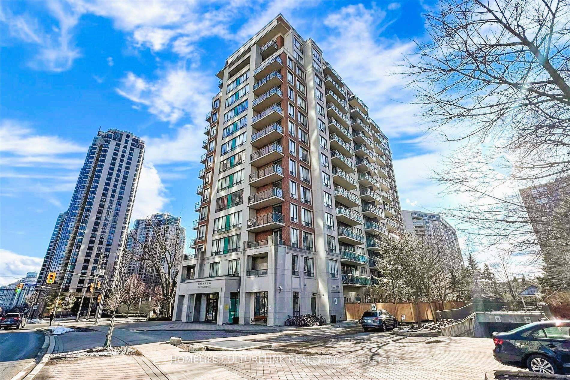 Gorgeous North East Corner Unit Located In The Heart Of North York.