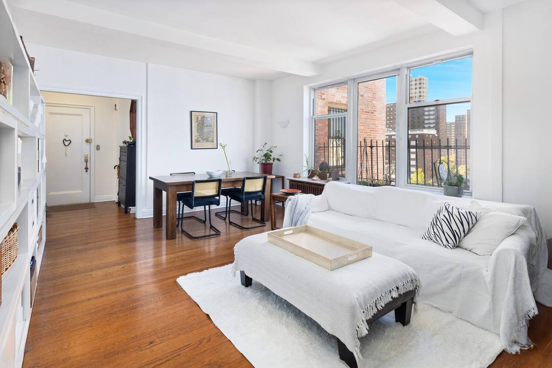 Designed by Boak and Paris, noted Art Deco architects admired for their elegant proportions and attention to detail, this spacious two bedroom, two bath home with a terrace combines prewar ...