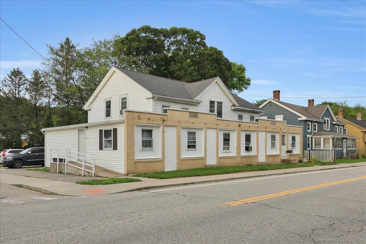 Featuring 5 units with reliable tenants, this property provides steady cash flow.