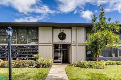 Beautiful 2 2 first floor unit, corner unit at the beautiful Tamarac Gardens community, 1 assign parking and plenty of guest parking.