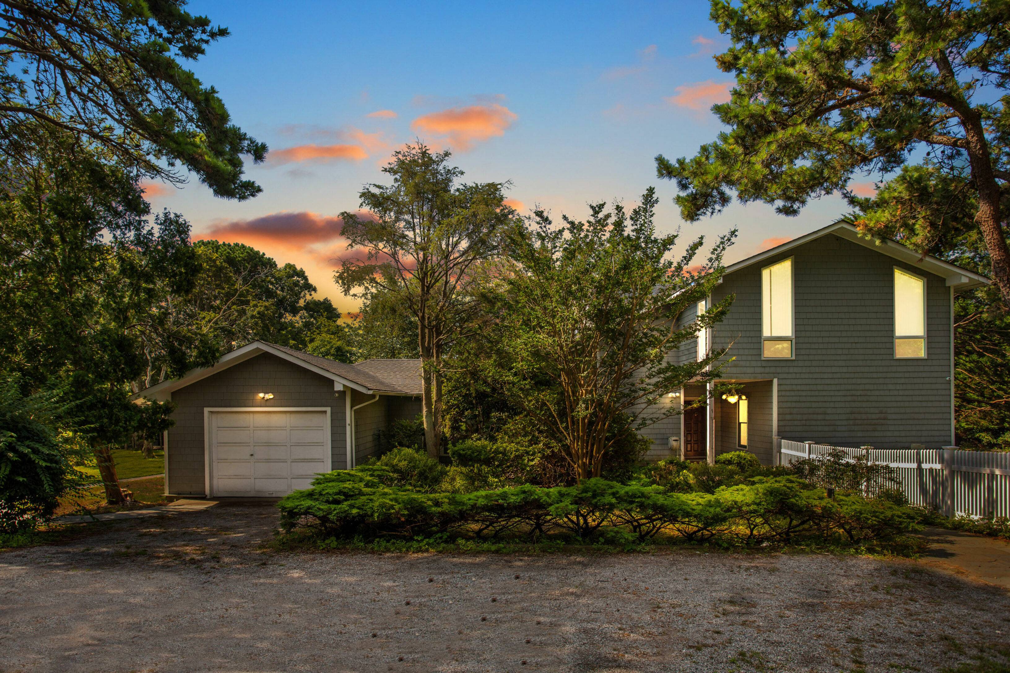 Newly Renovated in Southampton, South of the Highway!