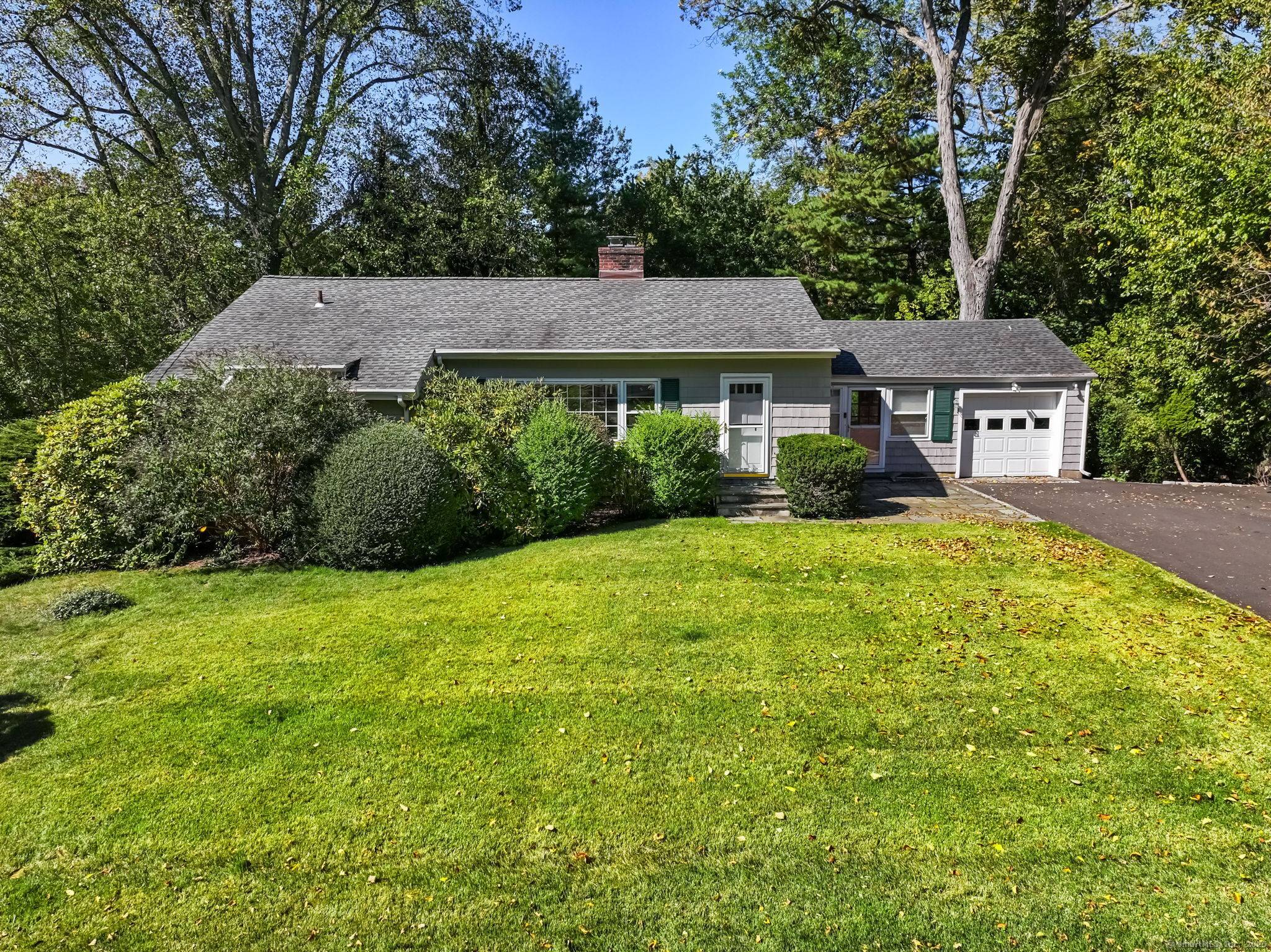 On nearly a half acre in one of Rowayton's most sought after and quiet neighborhoods, this property is available for the first time in over 40 years an exceptional opportunity ...