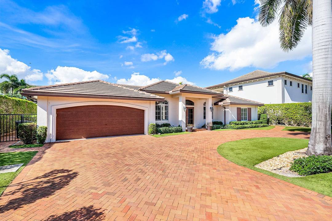 Come home to this beautiful 4, 546 sq ft house located in Royal Palm Yacht and Country Club.