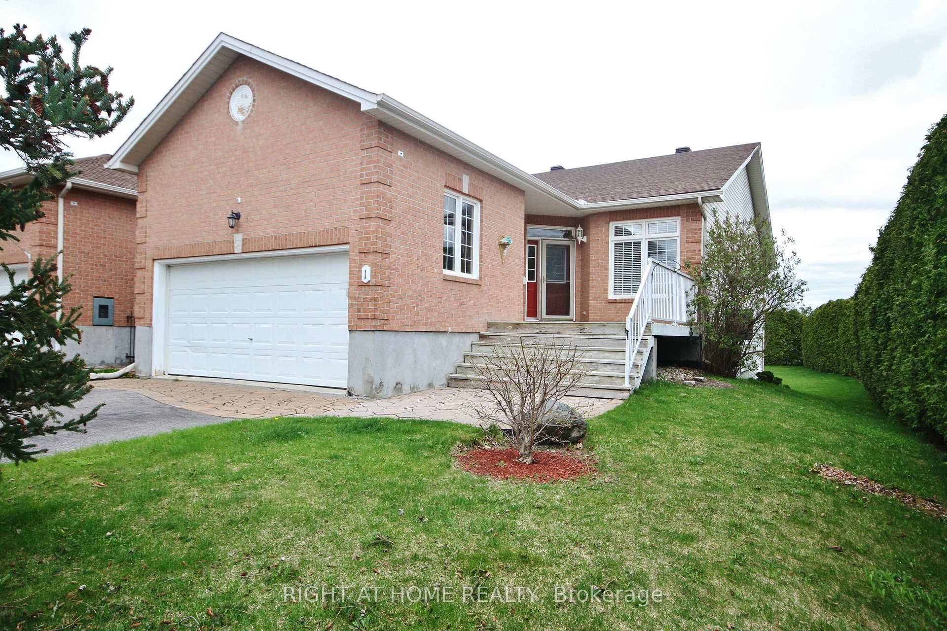 The PERFECT multigenerational home or a great live in and earn income property !