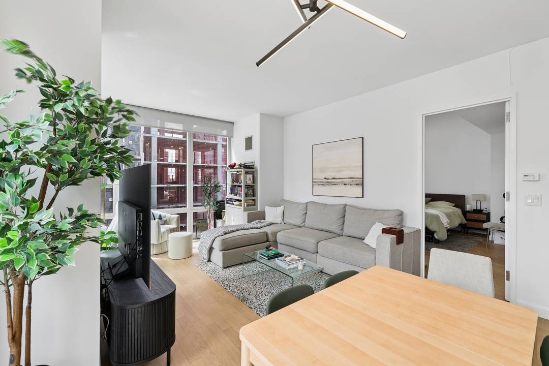 Positioned on the 22nd floor, Residence 2204 is a bright corner one bedroom, one and a half bath home with open city views and a thoughtfully designed layout for both ...