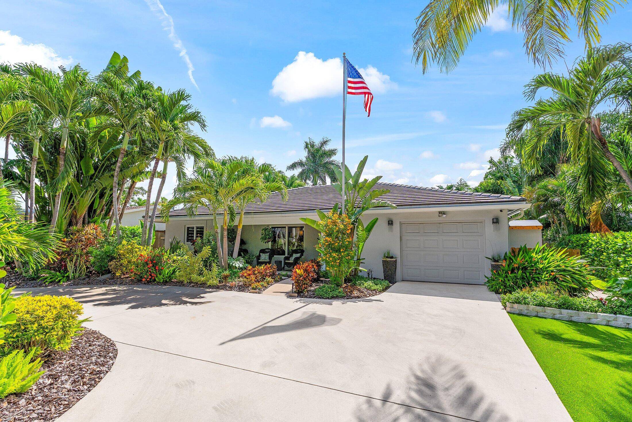 Welcome home to 2709 SW 4th St.