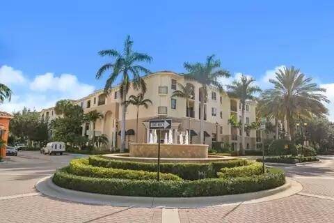 Experience resort style living in this stunning and spacious 3 bedroom, 2 bath condo located in the heart of Boynton Beach.