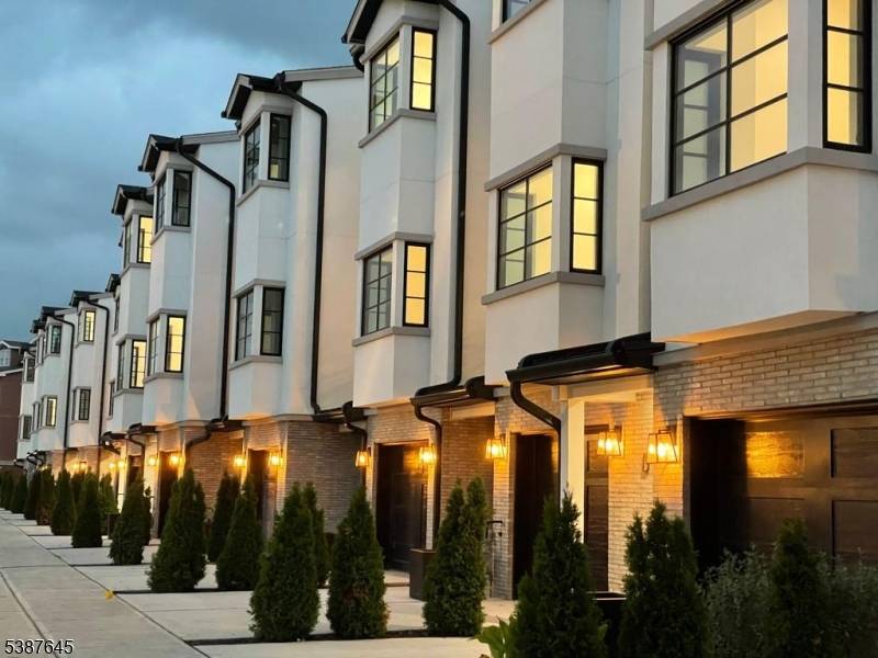 These new construction townhome units offer fresh designs made for the modern life.