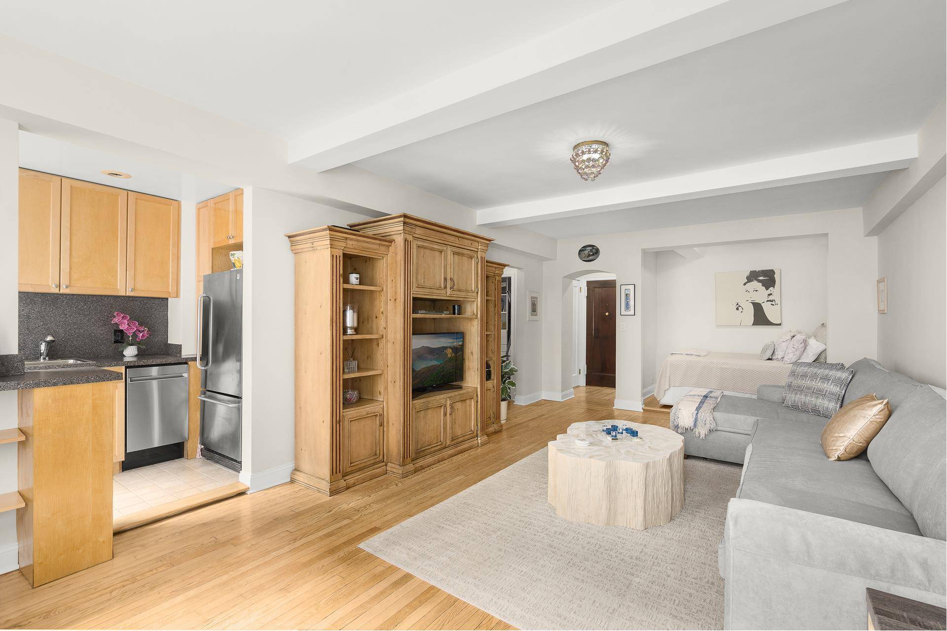 Rarely available alcove studio at the Parc Vendome !